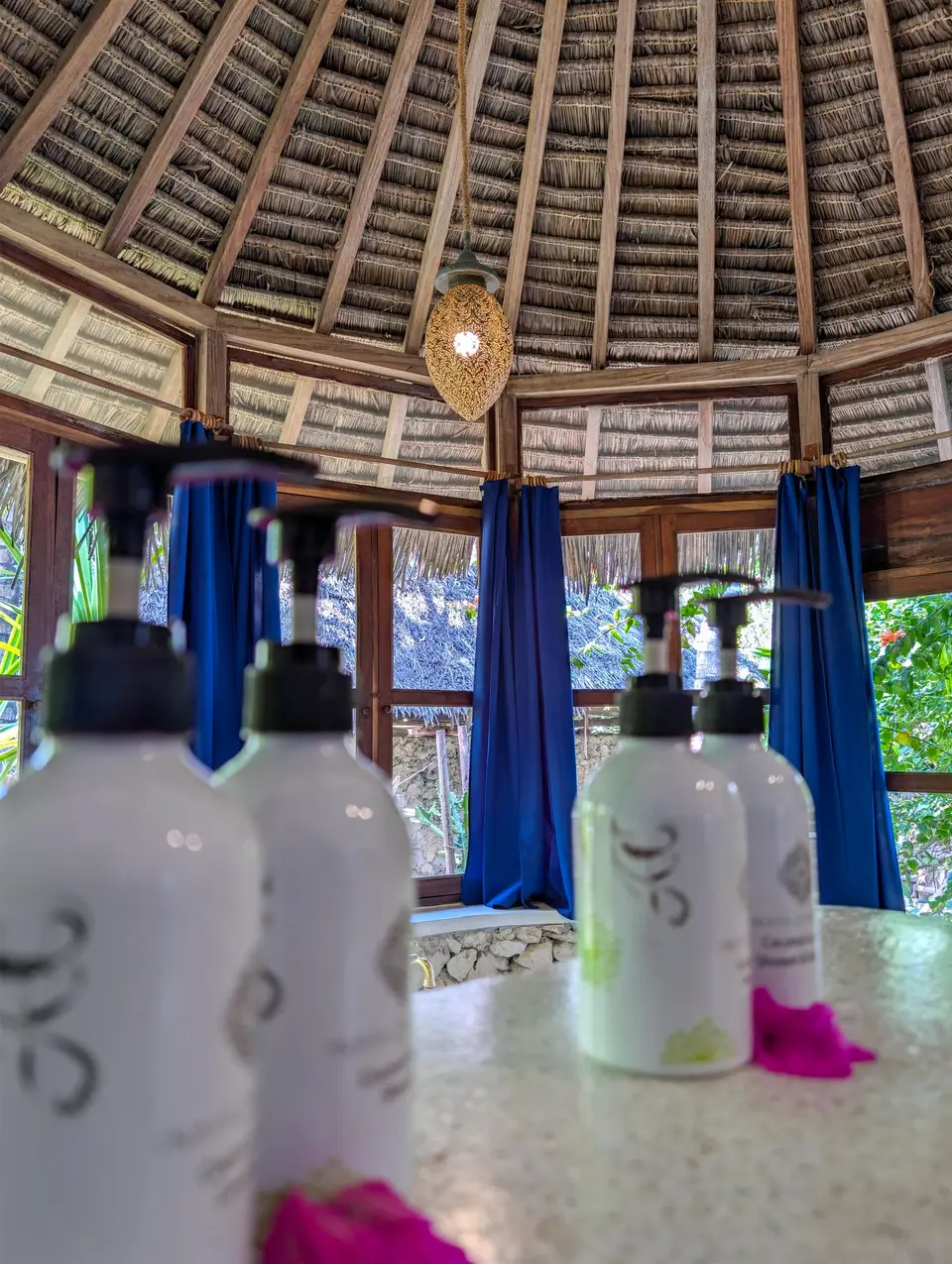 Zanzibar Bathroom Amenities – Boutique Hotel Matlai